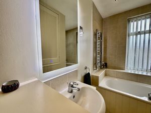 Photo 14- click for photo gallery